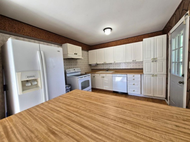 5773 Kirkwood, ROCKFORD, Illinois 61109, 4 Bedrooms Bedrooms, ,1 BathroomBathrooms,House,For Sale,Kirkwood,202603784