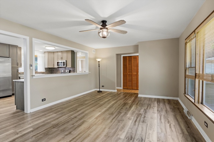 6231 Linden, LA GRANGE, Illinois 60525, 3 Bedrooms Bedrooms, ,1 BathroomBathrooms,House,For Sale,Linden,202603502