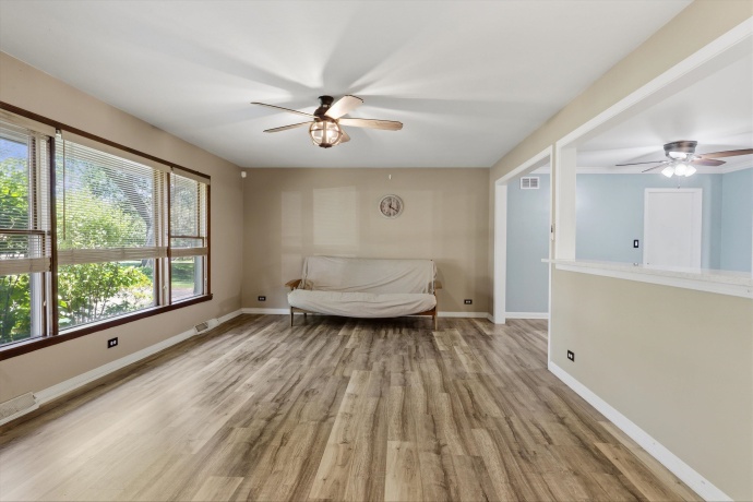 6231 Linden, LA GRANGE, Illinois 60525, 3 Bedrooms Bedrooms, ,1 BathroomBathrooms,House,For Sale,Linden,202603502