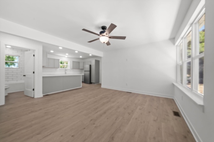 3569 Egan, LEAF RIVER, Illinois 61047, 2 Bedrooms Bedrooms, ,1 BathroomBathrooms,House,For Sale,Egan,202603786