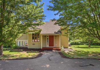 3 Bluffwood, GALENA, Illinois 61036, 3 Bedrooms Bedrooms, ,2 BathroomsBathrooms,House,For Sale,Bluffwood,202603788