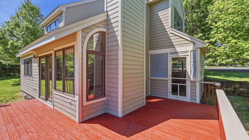 3 Bluffwood, GALENA, Illinois 61036, 3 Bedrooms Bedrooms, ,2 BathroomsBathrooms,House,For Sale,Bluffwood,202603788