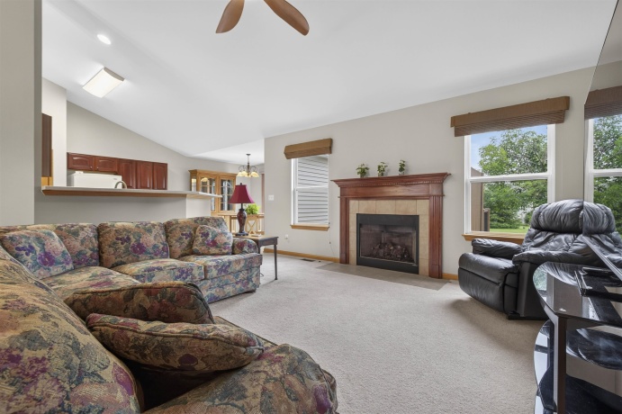 9219 CORRIEDALE RUN, ROSCOE, Illinois 61073, 3 Bedrooms Bedrooms, ,2 BathroomsBathrooms,House,For Sale,CORRIEDALE RUN,202603791