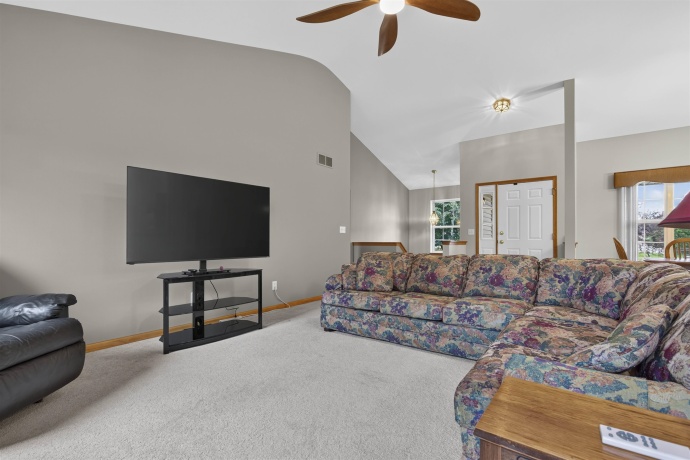 9219 CORRIEDALE RUN, ROSCOE, Illinois 61073, 3 Bedrooms Bedrooms, ,2 BathroomsBathrooms,House,For Sale,CORRIEDALE RUN,202603791