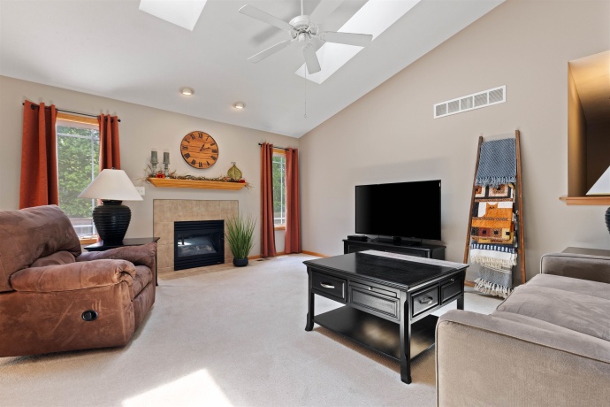 10589 Harrison, ROSCOE, Illinois 61073, 3 Bedrooms Bedrooms, ,2 BathroomsBathrooms,House,For Sale,Harrison,202603795