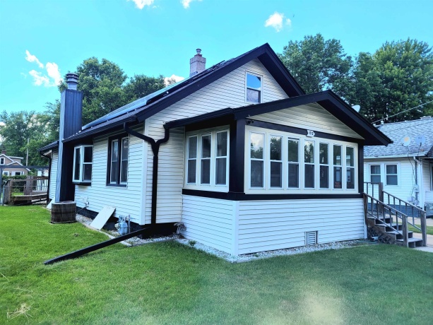 1712 Price, ROCKFORD, Illinois 61103, 2 Bedrooms Bedrooms, ,1 BathroomBathrooms,House,For Sale,Price,202603796