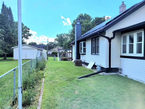 1712 Price, ROCKFORD, Illinois 61103, 2 Bedrooms Bedrooms, ,1 BathroomBathrooms,House,For Sale,Price,202603796