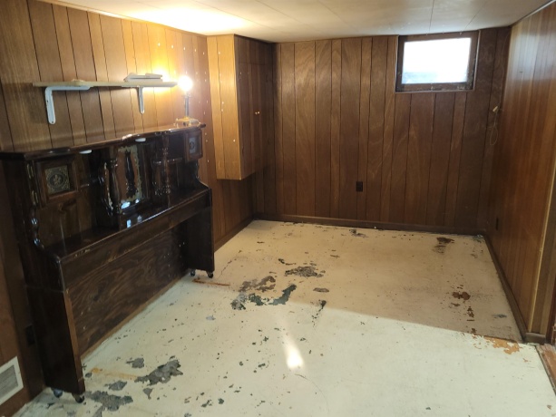 1712 Price, ROCKFORD, Illinois 61103, 2 Bedrooms Bedrooms, ,1 BathroomBathrooms,House,For Sale,Price,202603796
