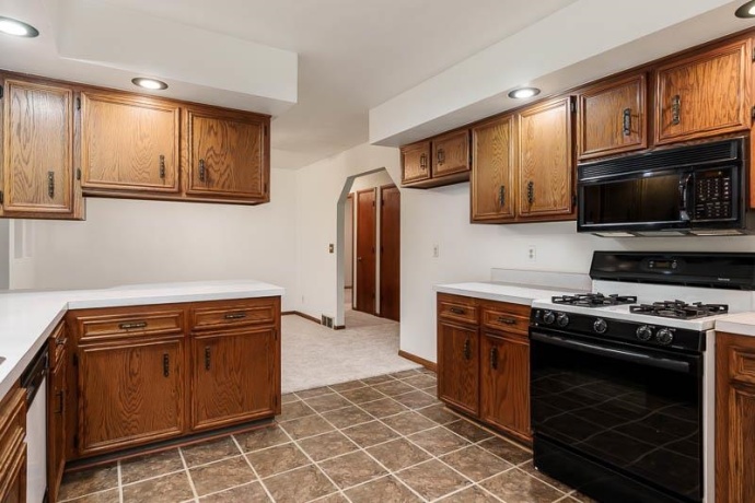12222 RAE ANN, ROSCOE, Illinois 61073, 3 Bedrooms Bedrooms, ,2 BathroomsBathrooms,House,For Sale,RAE ANN,202603797