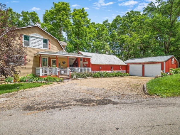 3503 Ebys Mill, ELIZABETH, Illinois 61028, 2 Bedrooms Bedrooms, ,2 BathroomsBathrooms,House,For Sale,Ebys Mill,202603800