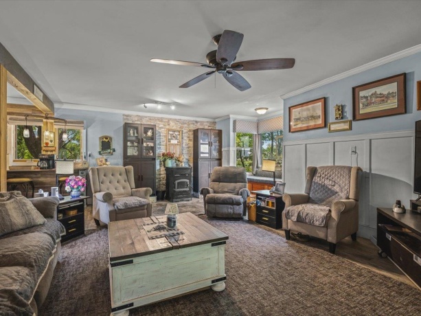3503 Ebys Mill, ELIZABETH, Illinois 61028, 2 Bedrooms Bedrooms, ,2 BathroomsBathrooms,House,For Sale,Ebys Mill,202603800