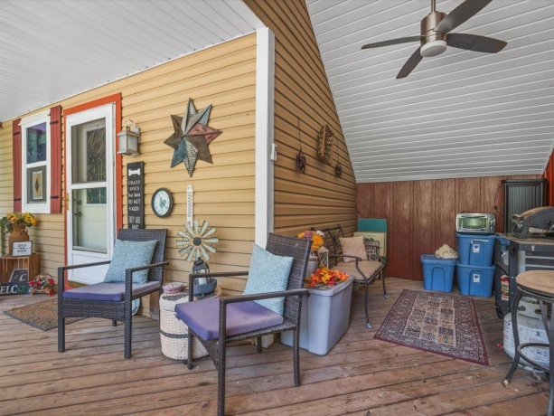 3503 Ebys Mill, ELIZABETH, Illinois 61028, 2 Bedrooms Bedrooms, ,2 BathroomsBathrooms,House,For Sale,Ebys Mill,202603800
