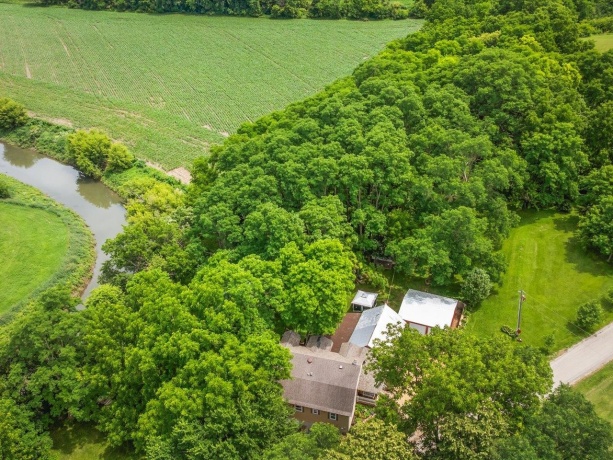 3503 Ebys Mill, ELIZABETH, Illinois 61028, 2 Bedrooms Bedrooms, ,2 BathroomsBathrooms,House,For Sale,Ebys Mill,202603800