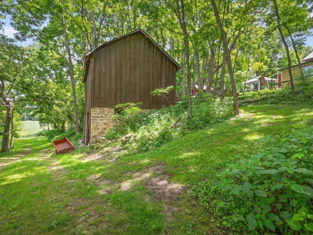 3503 Ebys Mill, ELIZABETH, Illinois 61028, 2 Bedrooms Bedrooms, ,2 BathroomsBathrooms,House,For Sale,Ebys Mill,202603800
