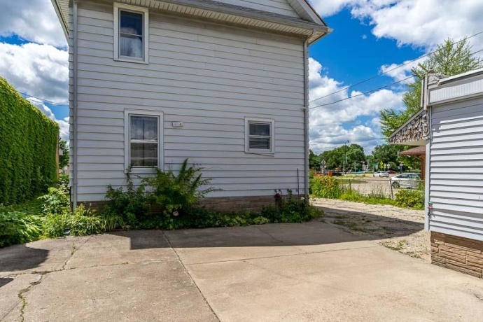 515 Toner, ROCKFORD, Illinois 61103, 3 Bedrooms Bedrooms, ,1 BathroomBathrooms,House,For Sale,Toner,202603801