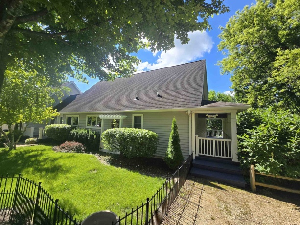 5A114 Apple Canyon, APPLE RIVER, Illinois 61001, 3 Bedrooms Bedrooms, ,2 BathroomsBathrooms,House,For Sale,Apple Canyon,202603803