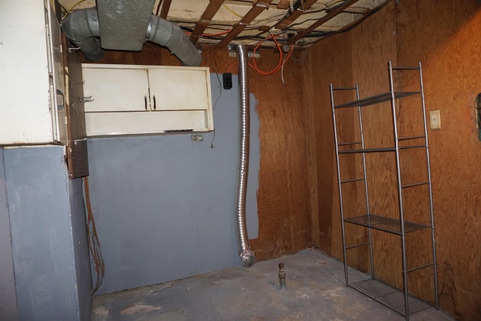 703 Maple, MACHESNEY PARK, Illinois 61115, 2 Bedrooms Bedrooms, ,2 BathroomsBathrooms,House,For Sale,Maple,202603804