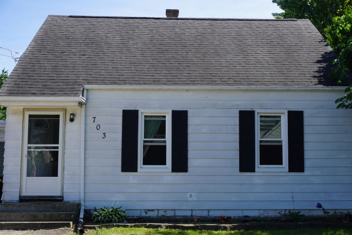 703 Maple, MACHESNEY PARK, Illinois 61115, 2 Bedrooms Bedrooms, ,2 BathroomsBathrooms,House,For Sale,Maple,202603804