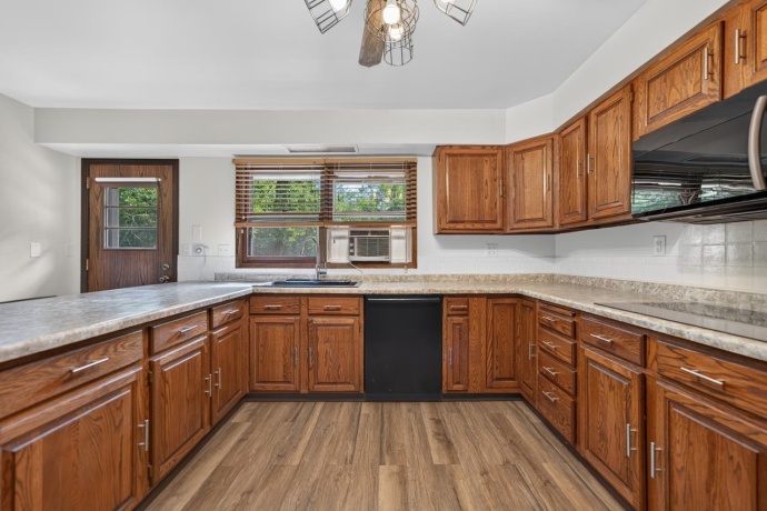450 Marstonmoor, LAKE SUMMERSET, Illinois 61019, 4 Bedrooms Bedrooms, ,2 BathroomsBathrooms,House,For Sale,Marstonmoor,202603805