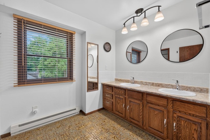 450 Marstonmoor, LAKE SUMMERSET, Illinois 61019, 4 Bedrooms Bedrooms, ,2 BathroomsBathrooms,House,For Sale,Marstonmoor,202603805