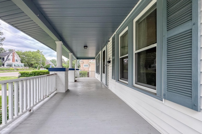 420 Park, FREEPORT, Illinois 61032, 2 Bedrooms Bedrooms, ,1 BathroomBathrooms,House,For Sale,Park,202603806