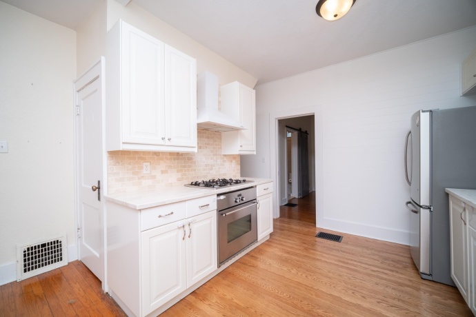 420 Park, FREEPORT, Illinois 61032, 2 Bedrooms Bedrooms, ,1 BathroomBathrooms,House,For Sale,Park,202603806