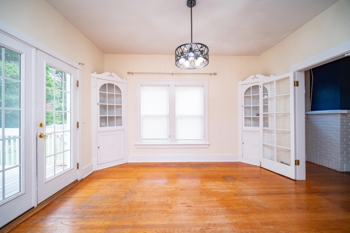 420 Park, FREEPORT, Illinois 61032, 2 Bedrooms Bedrooms, ,1 BathroomBathrooms,House,For Sale,Park,202603806