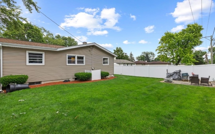 701 Kane, SOUTH ELGIN, Illinois 60177, 3 Bedrooms Bedrooms, ,2 BathroomsBathrooms,House,For Sale,Kane,202603807