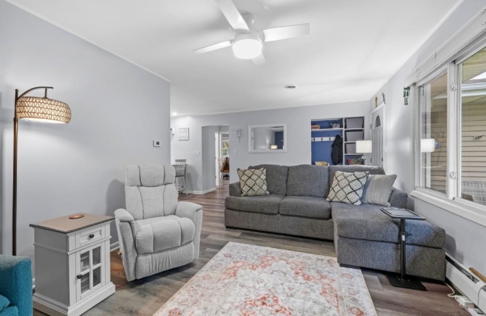 701 Kane, SOUTH ELGIN, Illinois 60177, 3 Bedrooms Bedrooms, ,2 BathroomsBathrooms,House,For Sale,Kane,202603807