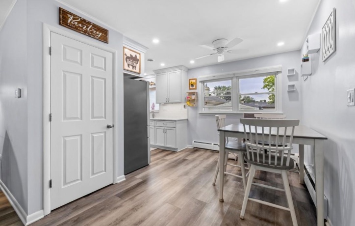 701 Kane, SOUTH ELGIN, Illinois 60177, 3 Bedrooms Bedrooms, ,2 BathroomsBathrooms,House,For Sale,Kane,202603807