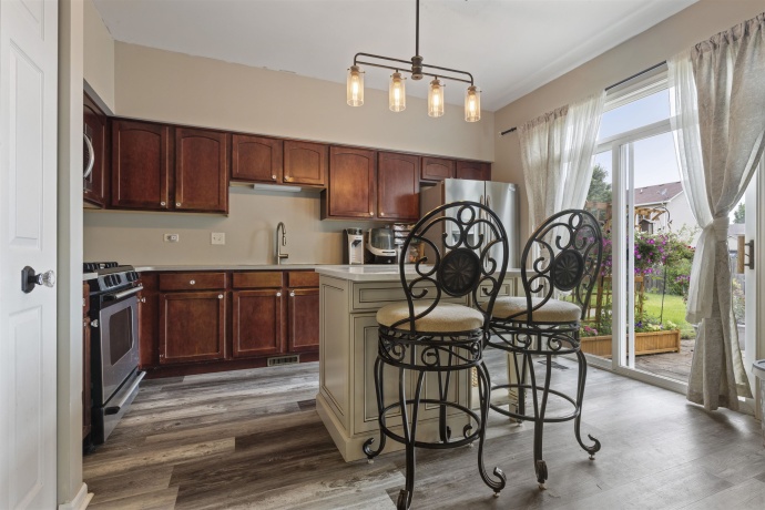 2652 Cesario, HAMPSHIRE, Illinois 60140, 3 Bedrooms Bedrooms, ,2 BathroomsBathrooms,Condominium,For Sale,Cesario,202603809