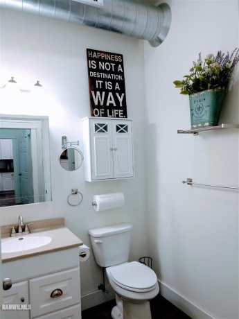 102 Market Street, Apt. 2, MOUNT CARROLL, Illinois 61053, 2 Bedrooms Bedrooms, ,1 BathroomBathrooms,House,For Sale,Market Street, Apt. 2,170960