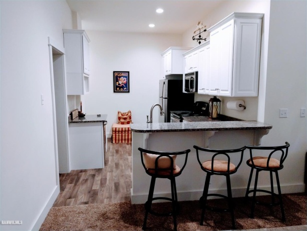 102 Market Street, Apt. 2, MOUNT CARROLL, Illinois 61053, 2 Bedrooms Bedrooms, ,1 BathroomBathrooms,House,For Sale,Market Street, Apt. 2,170960