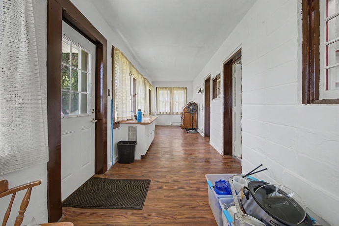 3139 McConnell, DAKOTA, Illinois 61018, 4 Bedrooms Bedrooms, ,1 BathroomBathrooms,Farm,For Sale,McConnell,202603814