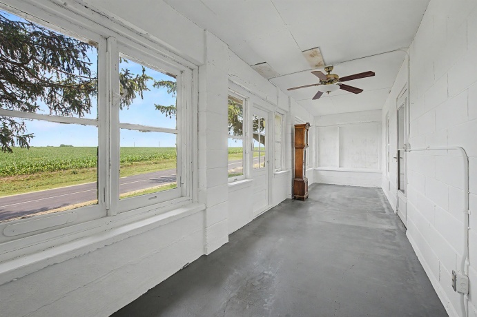3139 McConnell, DAKOTA, Illinois 61018, 4 Bedrooms Bedrooms, ,1 BathroomBathrooms,Farm,For Sale,McConnell,202603814