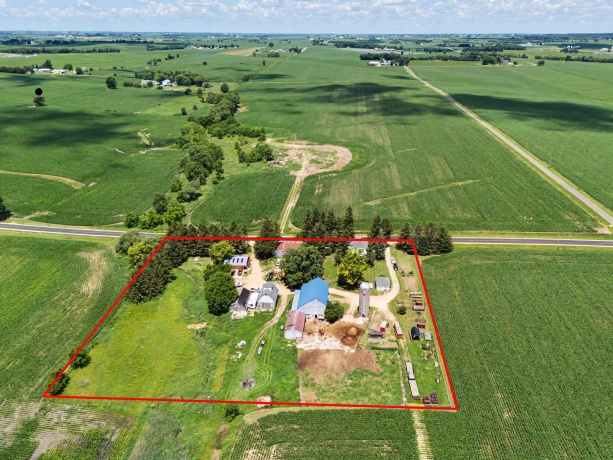 3139 McConnell, DAKOTA, Illinois 61018, 4 Bedrooms Bedrooms, ,1 BathroomBathrooms,Farm,For Sale,McConnell,202603814