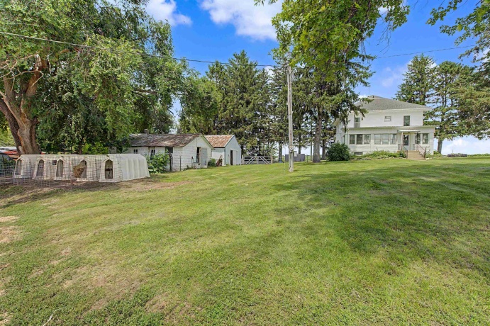 3139 McConnell, DAKOTA, Illinois 61018, 4 Bedrooms Bedrooms, ,1 BathroomBathrooms,Farm,For Sale,McConnell,202603814