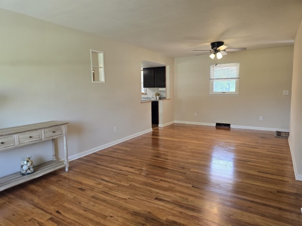 4850 Fielding, ROCKFORD, Illinois 61102, 3 Bedrooms Bedrooms, ,1 BathroomBathrooms,House,For Sale,Fielding,202603812