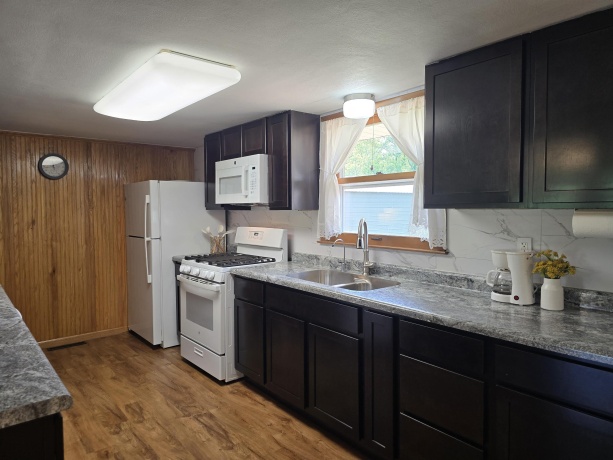4850 Fielding, ROCKFORD, Illinois 61102, 3 Bedrooms Bedrooms, ,1 BathroomBathrooms,House,For Sale,Fielding,202603812