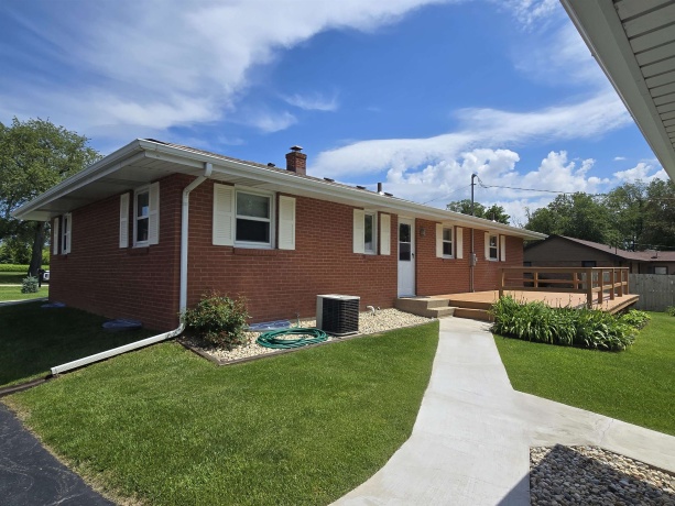 4850 Fielding, ROCKFORD, Illinois 61102, 3 Bedrooms Bedrooms, ,1 BathroomBathrooms,House,For Sale,Fielding,202603812