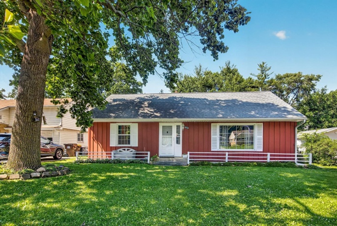 4010 Pinecrest, ROCKFORD, Illinois 61107, 3 Bedrooms Bedrooms, ,1 BathroomBathrooms,House,For Sale,Pinecrest,202603816