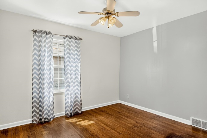 4010 Pinecrest, ROCKFORD, Illinois 61107, 3 Bedrooms Bedrooms, ,1 BathroomBathrooms,House,For Sale,Pinecrest,202603816