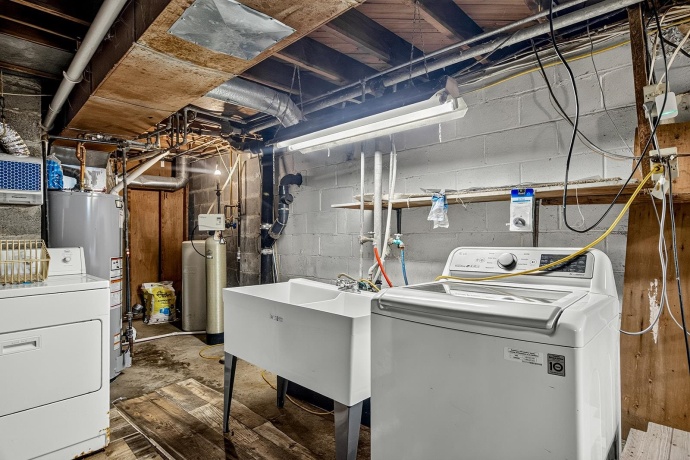 4010 Pinecrest, ROCKFORD, Illinois 61107, 3 Bedrooms Bedrooms, ,1 BathroomBathrooms,House,For Sale,Pinecrest,202603816