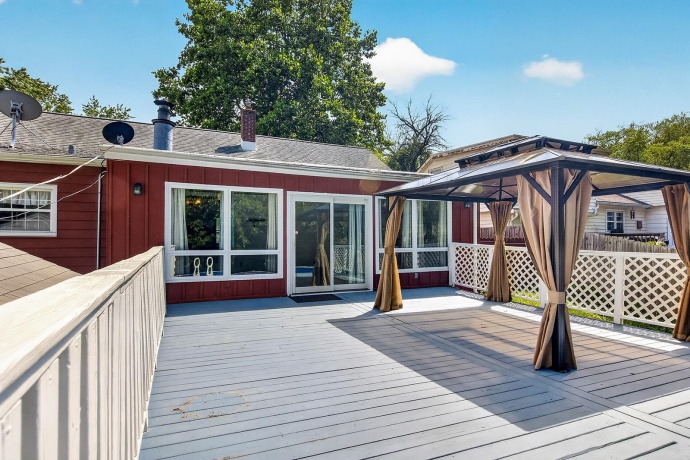 4010 Pinecrest, ROCKFORD, Illinois 61107, 3 Bedrooms Bedrooms, ,1 BathroomBathrooms,House,For Sale,Pinecrest,202603816