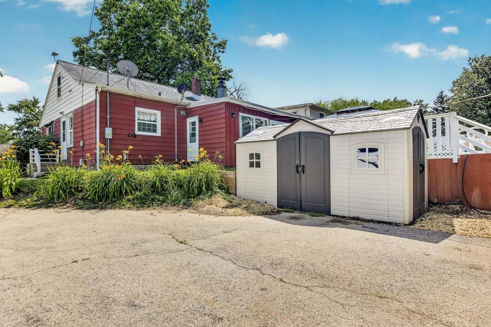 4010 Pinecrest, ROCKFORD, Illinois 61107, 3 Bedrooms Bedrooms, ,1 BathroomBathrooms,House,For Sale,Pinecrest,202603816