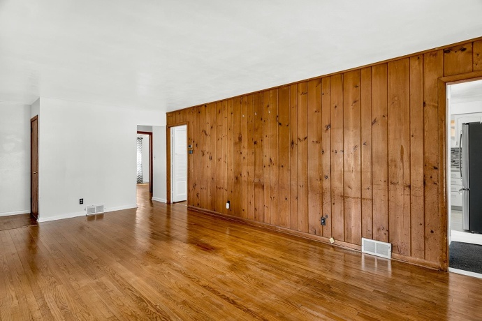 4010 Pinecrest, ROCKFORD, Illinois 61107, 3 Bedrooms Bedrooms, ,1 BathroomBathrooms,House,For Sale,Pinecrest,202603816