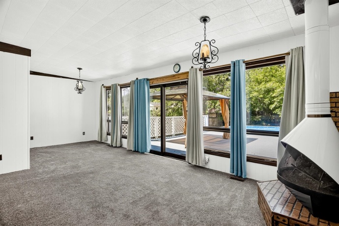 4010 Pinecrest, ROCKFORD, Illinois 61107, 3 Bedrooms Bedrooms, ,1 BathroomBathrooms,House,For Sale,Pinecrest,202603816