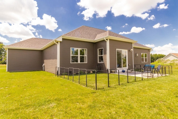 4144 Trimble, ROCKFORD, Illinois 61102, 3 Bedrooms Bedrooms, ,2 BathroomsBathrooms,House,For Sale,Trimble,202603709