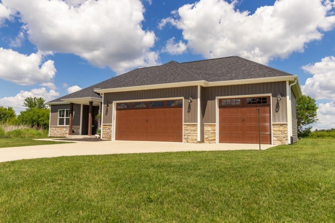 4144 Trimble, ROCKFORD, Illinois 61102, 3 Bedrooms Bedrooms, ,2 BathroomsBathrooms,House,For Sale,Trimble,202603709