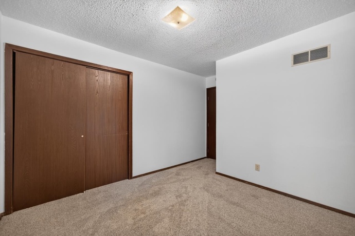 130 Andrews, BELVIDERE, Illinois 61008, 3 Bedrooms Bedrooms, ,2 BathroomsBathrooms,House,For Sale,Andrews,202603819